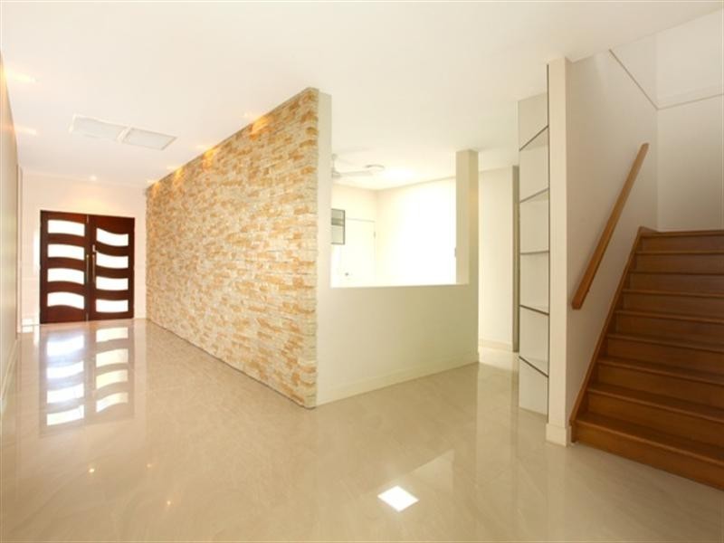 1021 Lakeview Terrace, Benowa QLD 4217