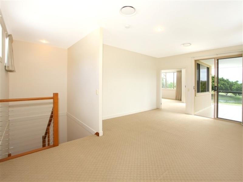 1021 Lakeview Terrace, Benowa QLD 4217