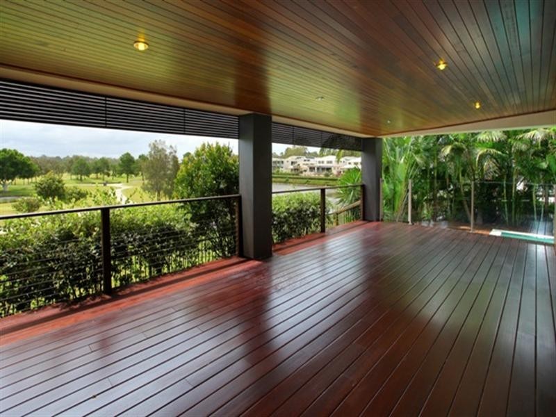 1021 Lakeview Terrace, Benowa QLD 4217