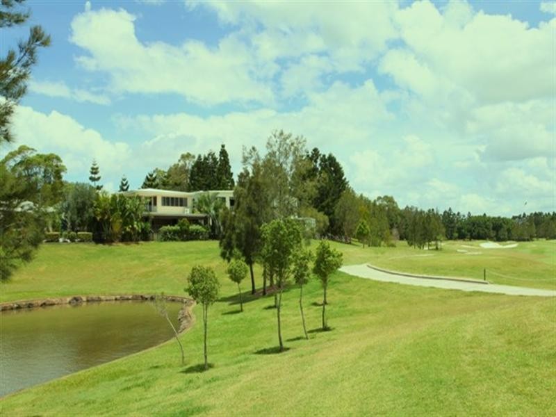1021 Lakeview Terrace, Benowa QLD 4217