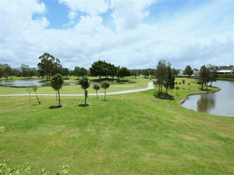 1021 Lakeview Terrace, Benowa QLD 4217