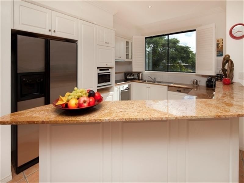 1 ‘Casa Alba’, 19 Jubilee Avenue, Broadbeach QLD 4218