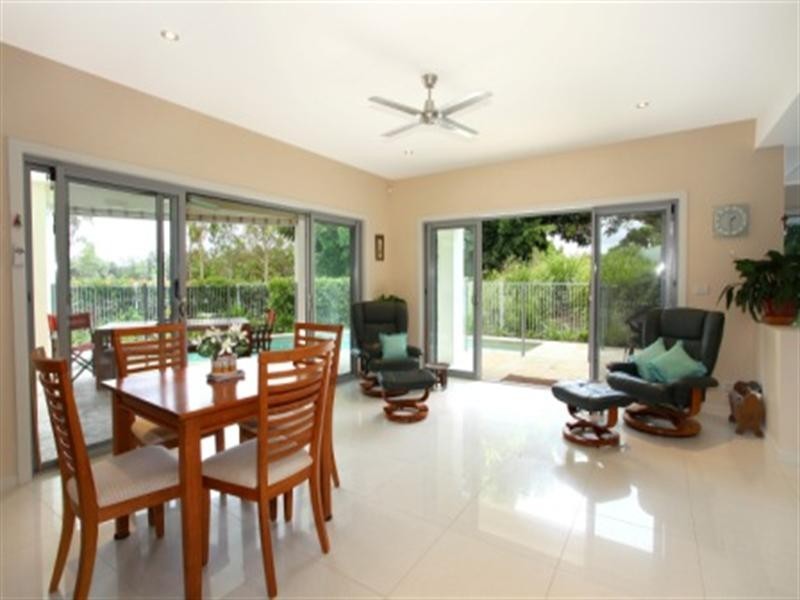 52 Lakelands Drive, Merrimac QLD 4226