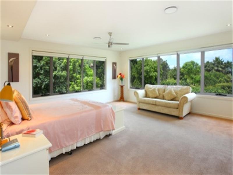 52 Lakelands Drive, Merrimac QLD 4226