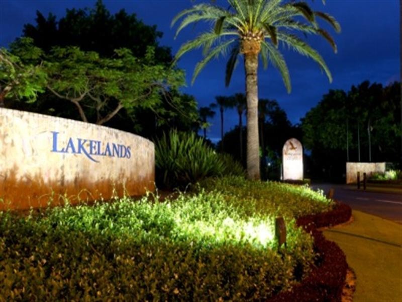 52 Lakelands Drive, Merrimac QLD 4226