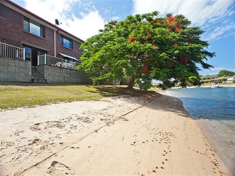 7/17 Aquila Court, Mermaid Waters QLD 4218