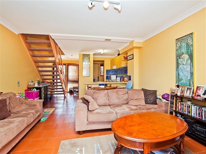 7/17 Aquila Court, Mermaid Waters QLD 4218