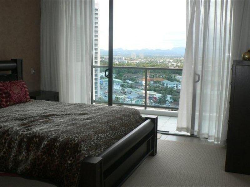 1404/2865 GC HWY Ipanema, Surfers Paradise QLD 4217