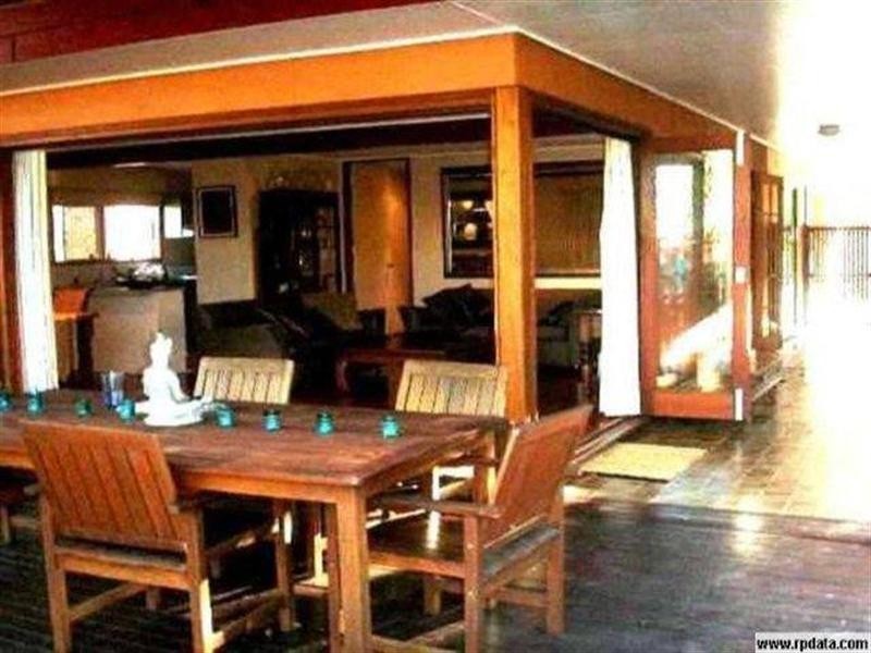 250 Benowa Road, Benowa QLD 4217