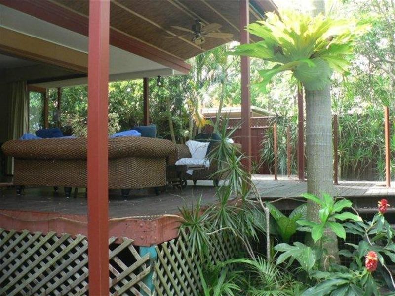 250 Benowa Road, Benowa QLD 4217