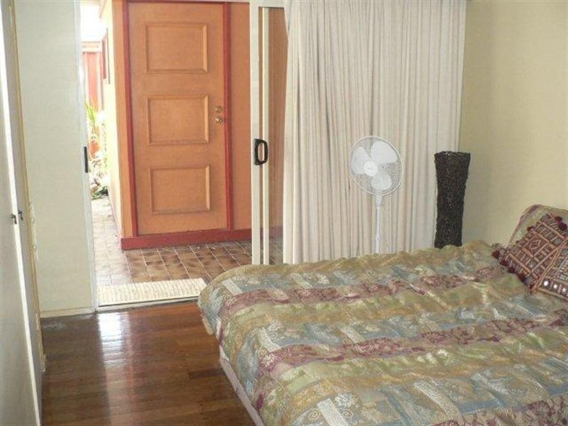 250 Benowa Road, Benowa QLD 4217