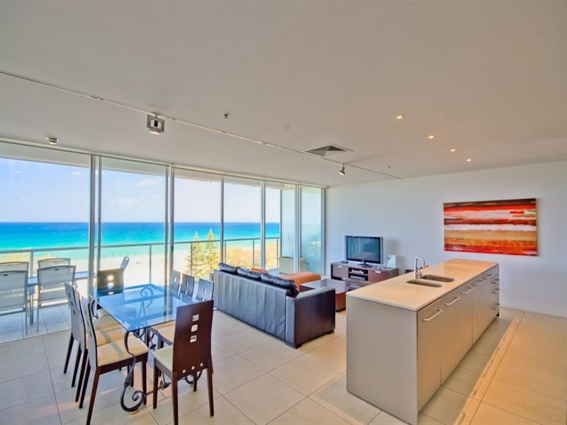 502 ‘Air on Broadbeach’ 159 Old Burleigh Road, Broadbeach QLD 4218