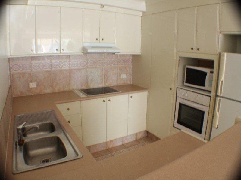 9/7 Elkhorn Avenue, Surfers Paradise QLD 4217