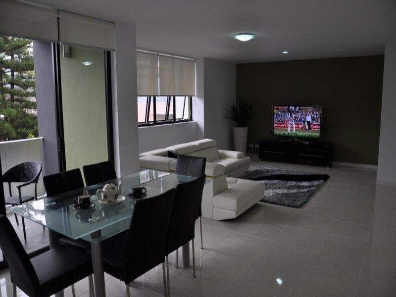 3 Beach Parade, Surfers Paradise QLD 4217