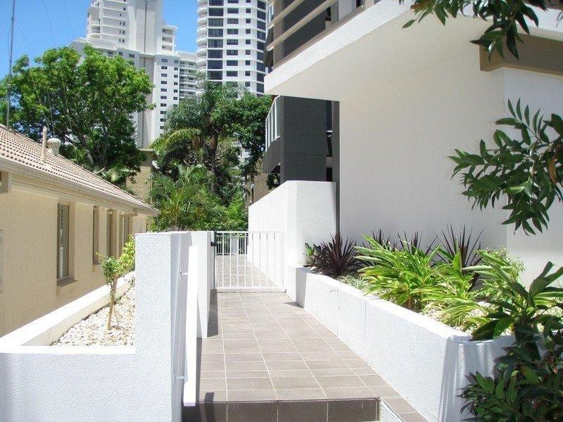 3 Beach Parade, Surfers Paradise QLD 4217
