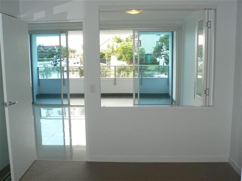 110 Cove 35 Madang Crescent, Runaway Bay QLD 4216