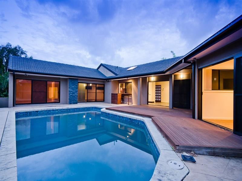 22 Wildwood Court, Surfers Paradise QLD 4217