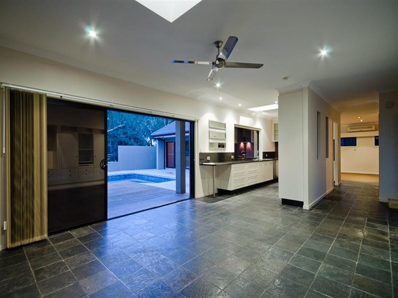 22 Wildwood Court, Surfers Paradise QLD 4217