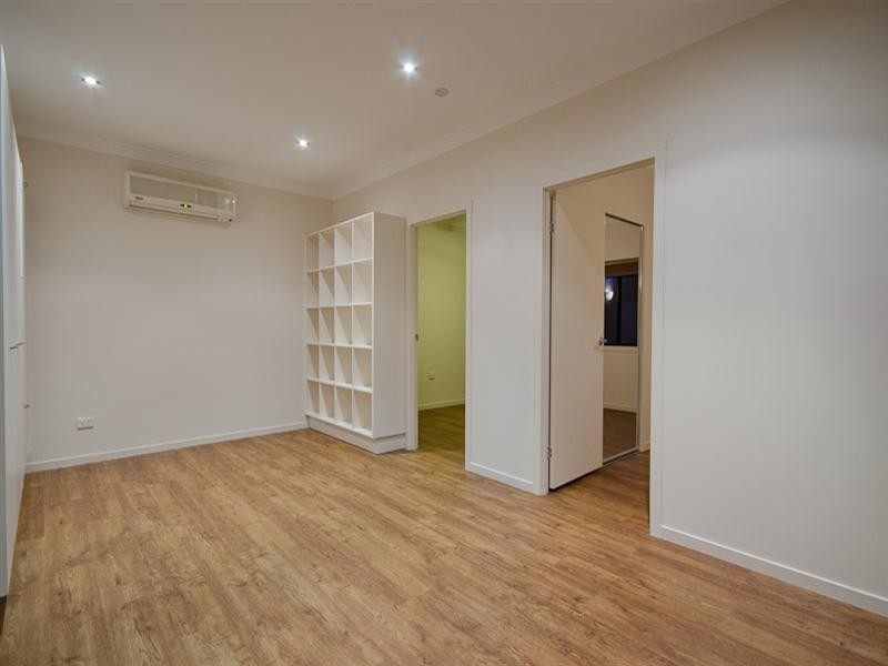 22 Wildwood Court, Surfers Paradise QLD 4217