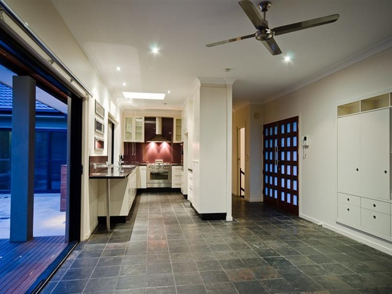 22 Wildwood Court, Surfers Paradise QLD 4217