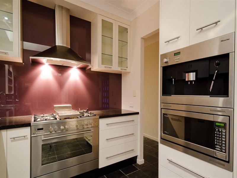 22 Wildwood Court, Surfers Paradise QLD 4217