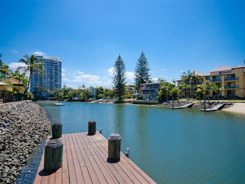 106/1 Paradise Island, Surfers Paradise QLD 4217