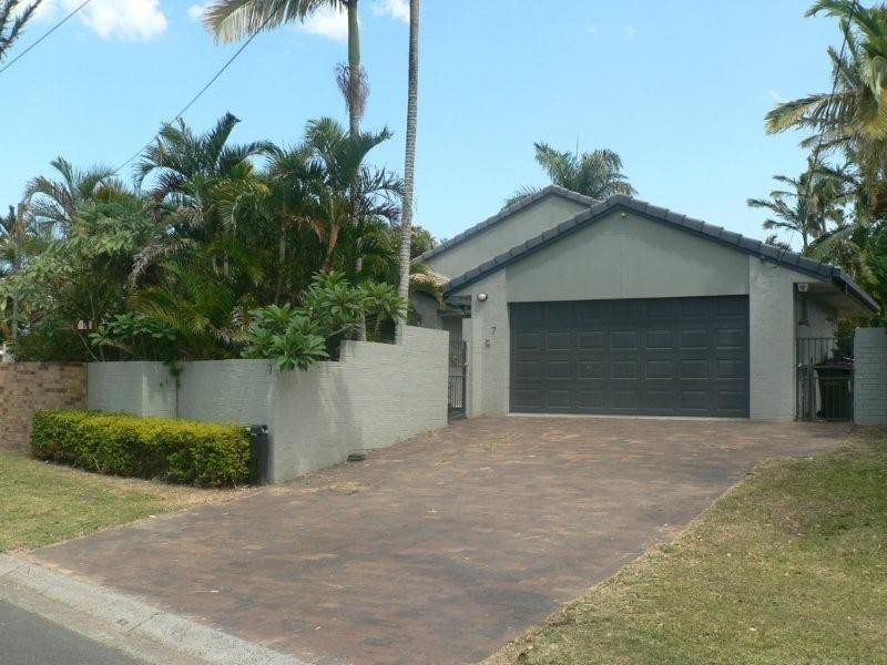 7 Carrara Road, Carrara QLD 4211