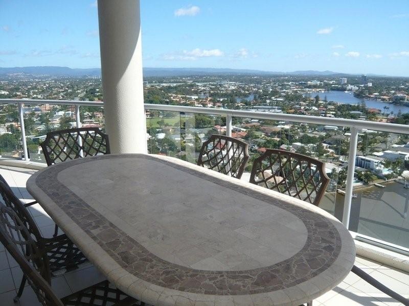 67/2894 Gold Coast Highway, Surfers Paradise QLD 4217