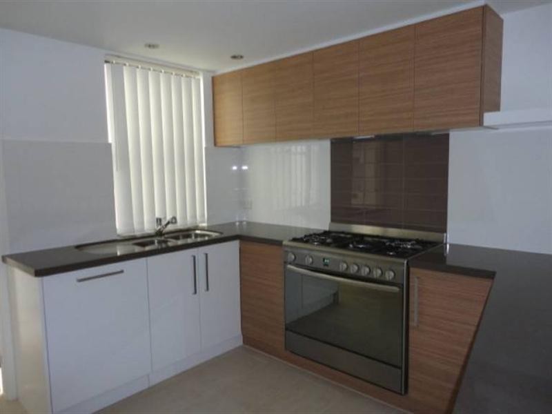 65 Sickle Avenue, Hope Island QLD 4212