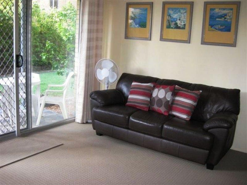 5/171 Old Burleigh Road, Broadbeach QLD 4218