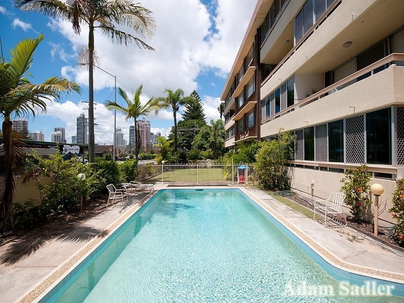 12 Linden Court, 21 Armrick Avenue, Broadbeach QLD 4218
