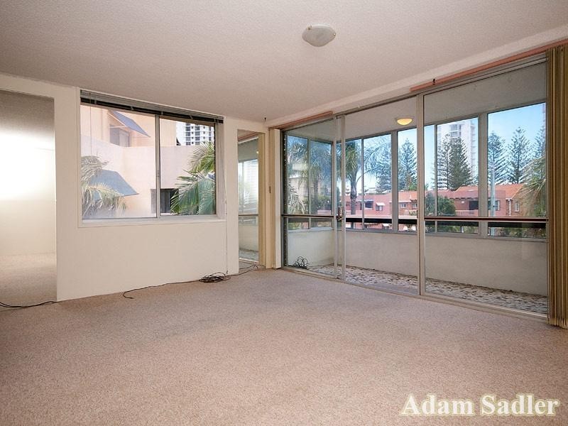 12 Linden Court, 21 Armrick Avenue, Broadbeach QLD 4218