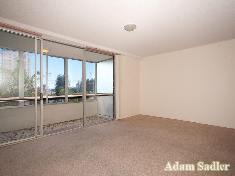 12 Linden Court, 21 Armrick Avenue, Broadbeach QLD 4218