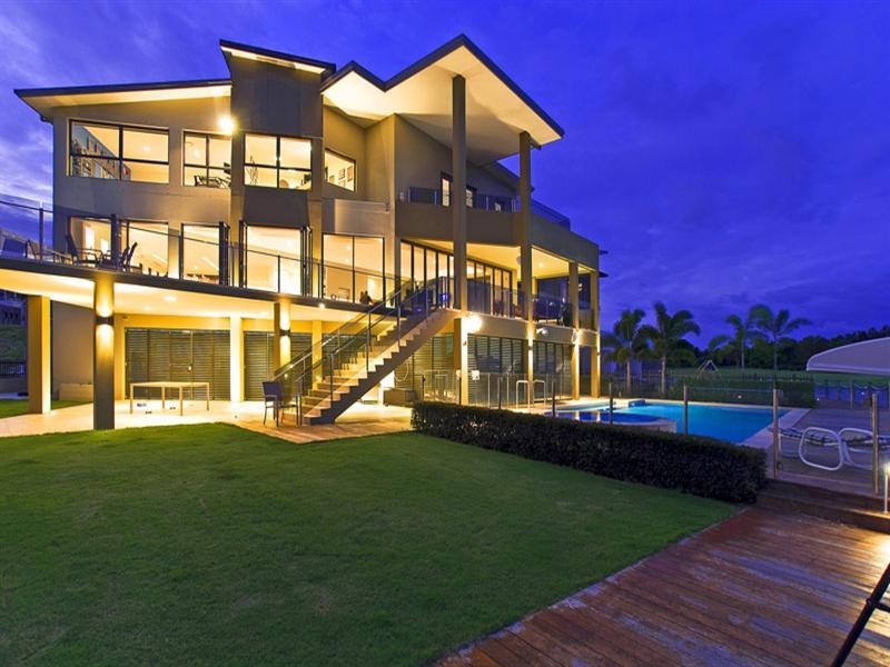 24 Nicklaus Court, Lakelands Estate, Merrimac QLD 4226