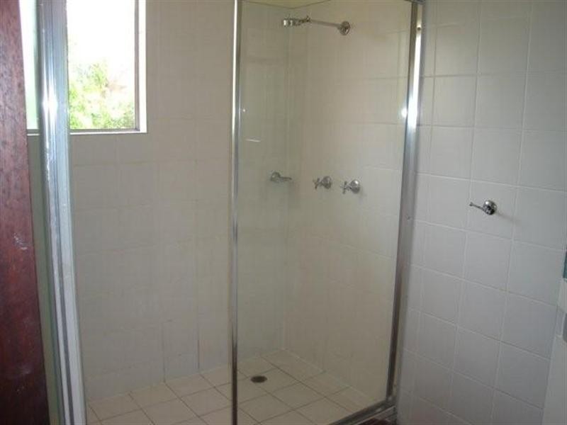 14 Cascade Avenue, Benowa QLD 4217