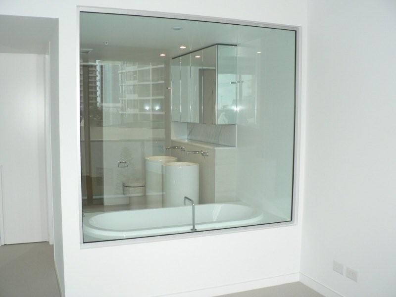 20605 4 Charles Avenue, Broadbeach QLD 4218