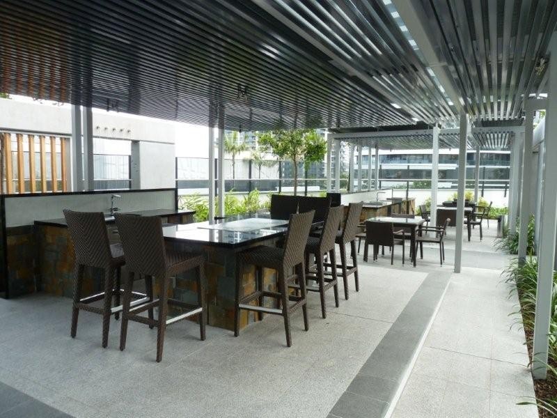 20605 4 Charles Avenue, Broadbeach QLD 4218