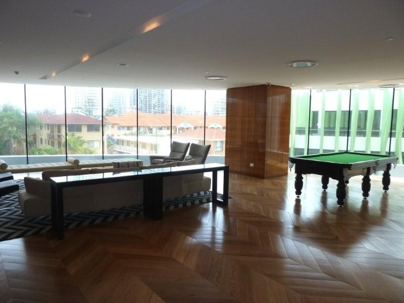 20605 4 Charles Avenue, Broadbeach QLD 4218