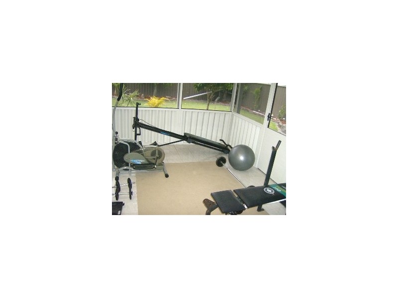 15 Tekapo Street, Broadbeach Waters QLD 4218