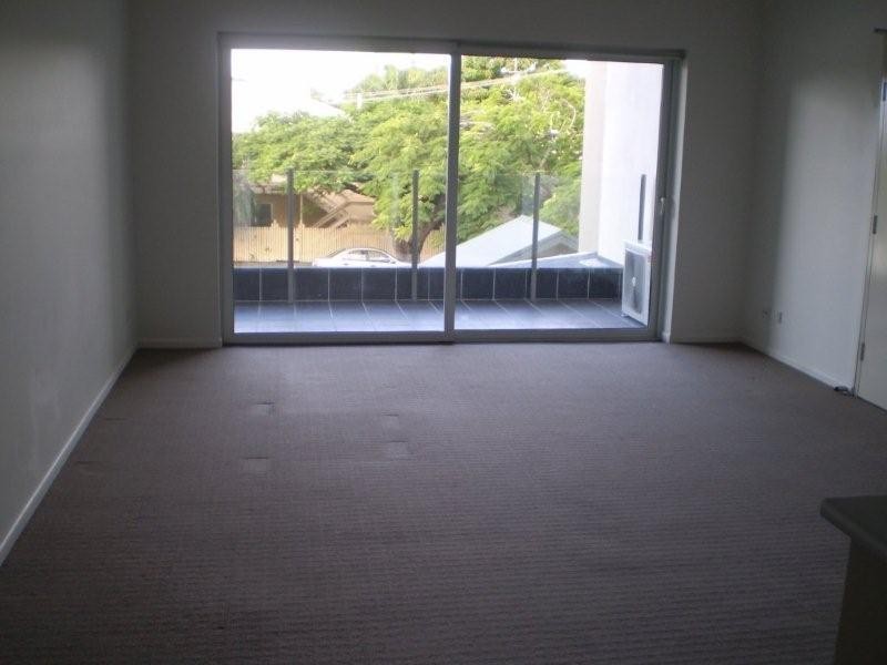 10/18-20 Rose Street, Southport QLD 4215