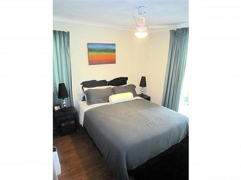 2/33 Australia Avenue, Broadbeach QLD 4218