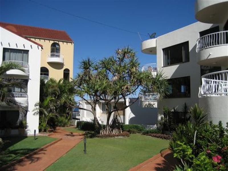 21/28 Old Burleigh Road, Surfers Paradise QLD 4217