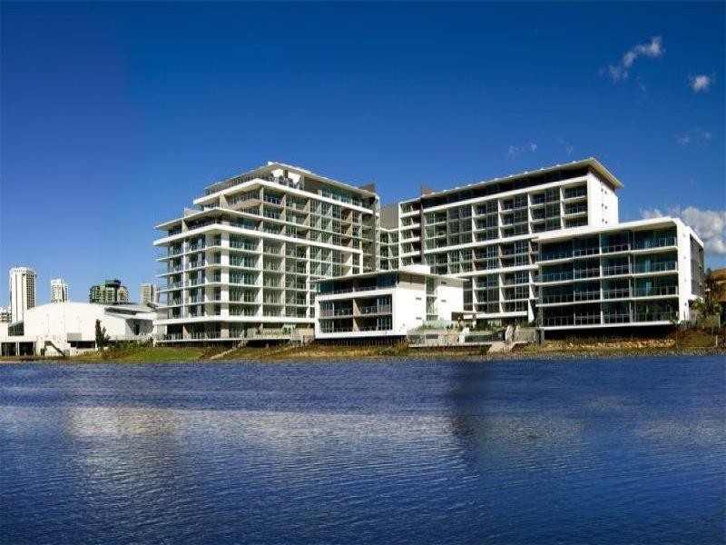 14 Freshwater Point 33 Te Peters Drive, Broadbeach QLD 4218