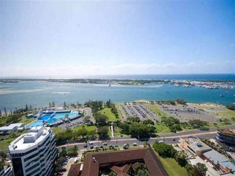 292/105 Scarborough Street, Southport QLD 4215