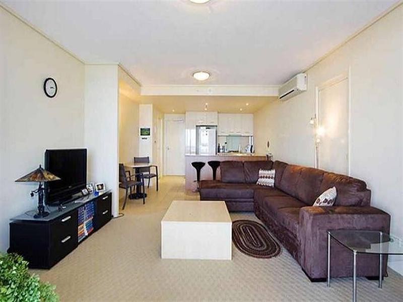 292/105 Scarborough Street, Southport QLD 4215