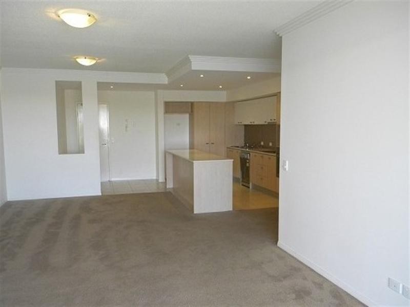 17/255 Varsity Parade, Varsity Lakes QLD 4227