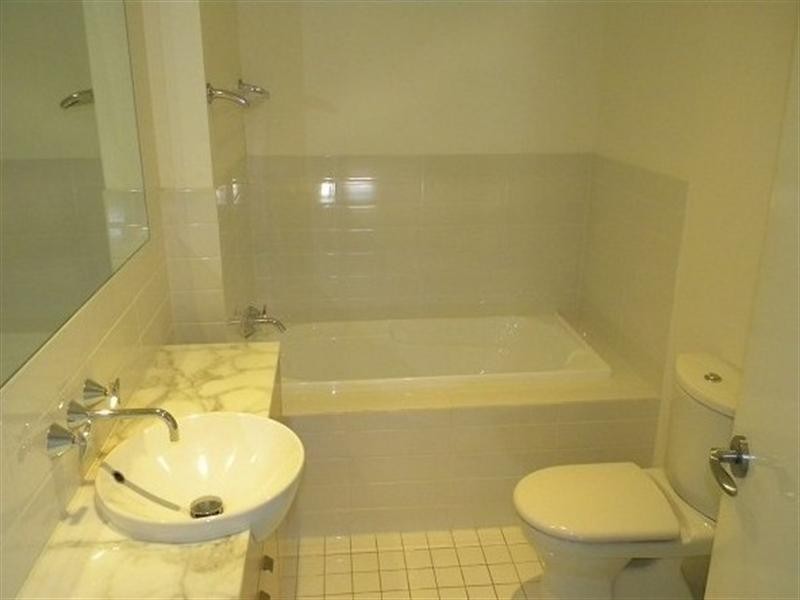 17/255 Varsity Parade, Varsity Lakes QLD 4227