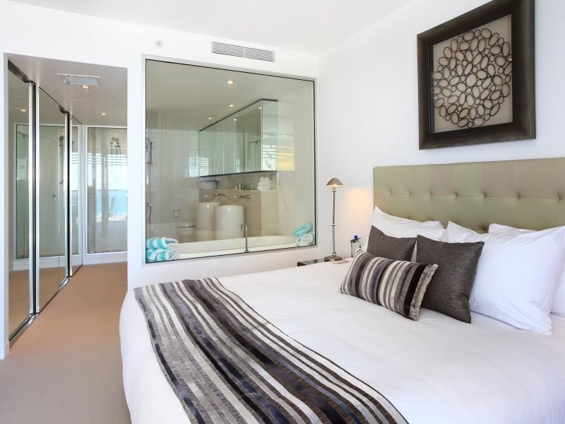 3102 Oracle, 4 Charles Avenue, Broadbeach QLD 4218