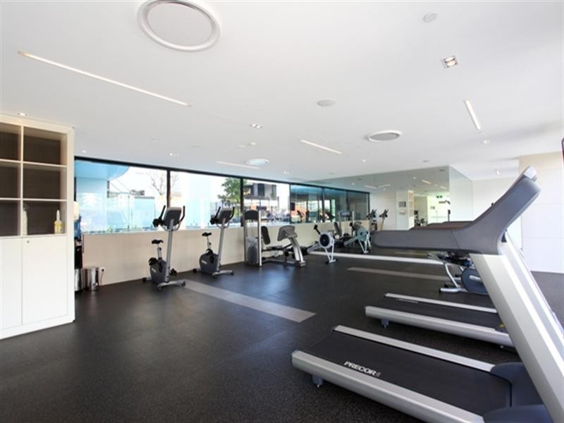 3102 Oracle, 4 Charles Avenue, Broadbeach QLD 4218