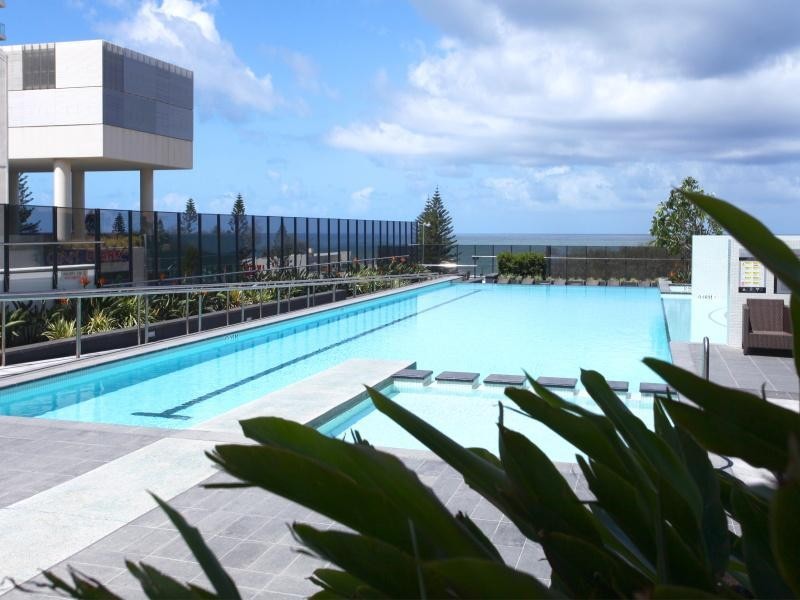 3102 Oracle, 4 Charles Avenue, Broadbeach QLD 4218